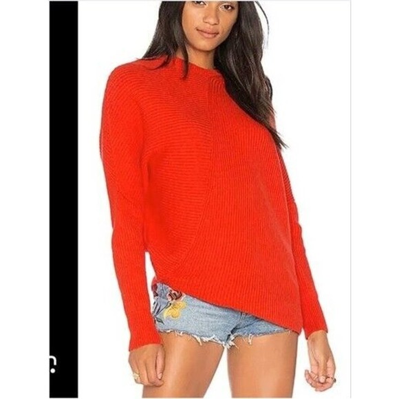 Free People Downtown Pullover Asymmetrical Sweater in Coral Red, Size‎ M - Picture 1 of 9